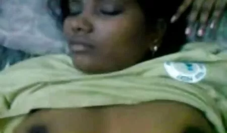 Cô gái xinh đẹp với tự nhiên đường cong Ella Knox Bên hồ sex nhật full Bơi