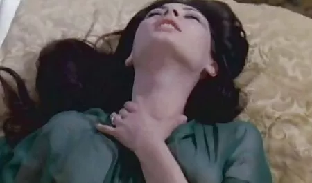 Khổ-thống Mẹ, Ảnh thu thập và xnxx khong che nhat ban công bố