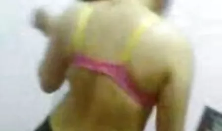 Xinh đẹp, tóc vàng, mở ra một nóng đít cho chúng tôi trên sex hay nhat ban camera