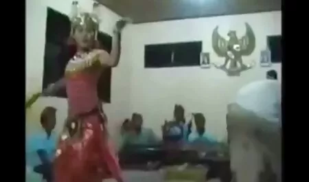 Lão anh mát-xa, thổi kèn, sex nhật bạn trước khi đập